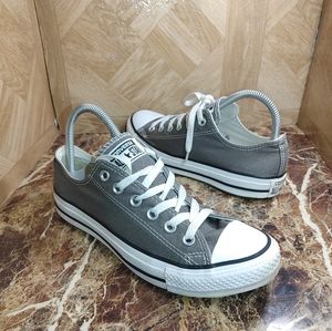 Converse women's All star gray low shoes sneaker size 8